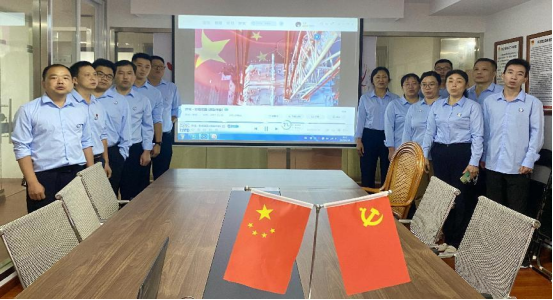 公司黨支部組織唱革命紅歌、觀(guān)看紅色紀(jì)錄片 ， 紅心向黨，喜迎“七一”